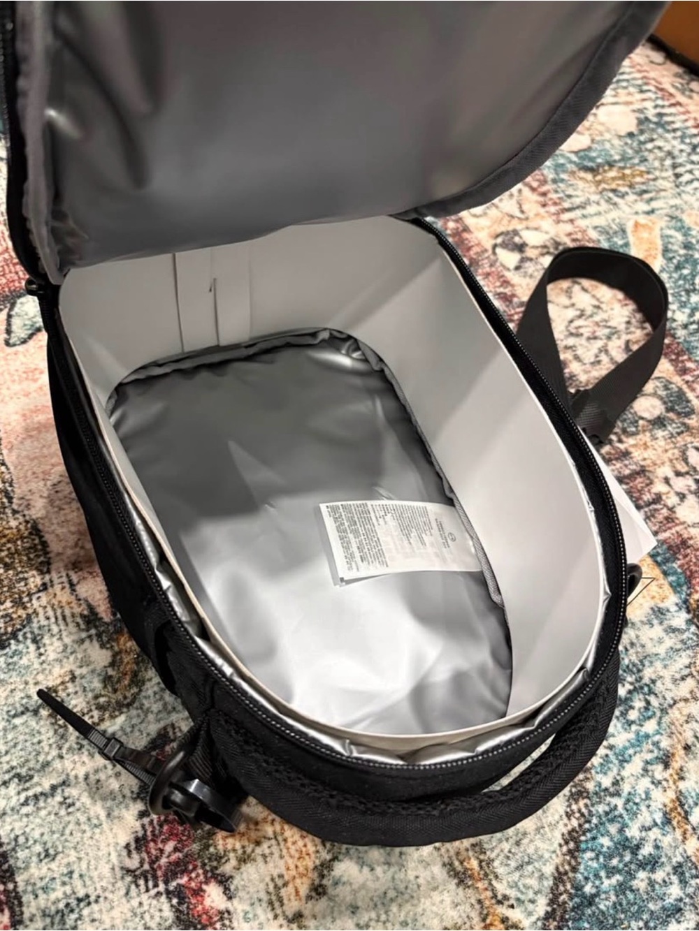 NWT Nike Black Crossbody Mini Lunch Box with Patch Details - Picture 4 of 4